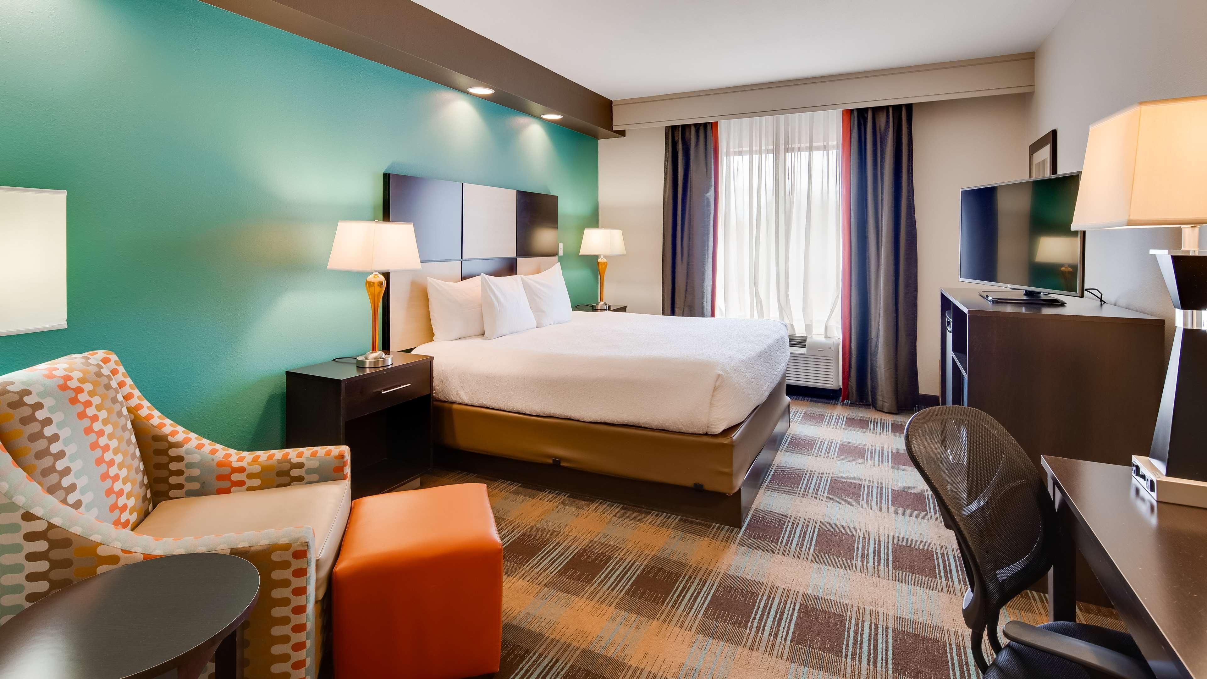 קלארקסוויל Best Western Plus Atrium Inn & Suites מראה חיצוני תמונה