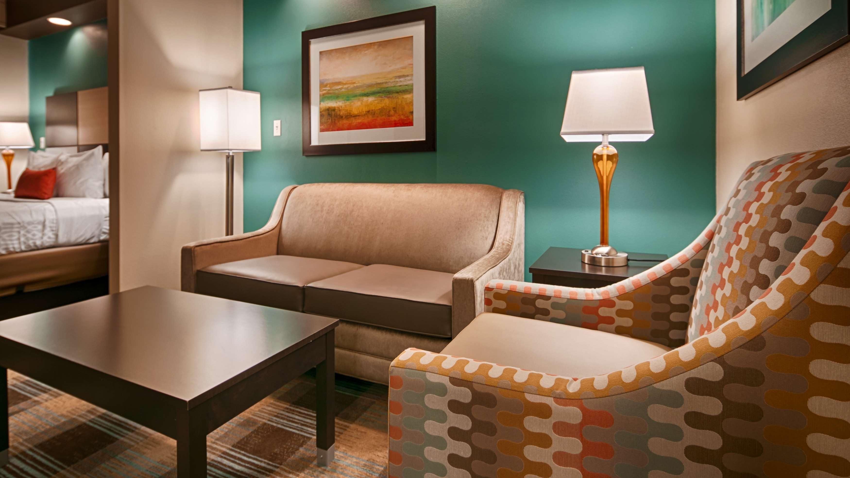 קלארקסוויל Best Western Plus Atrium Inn & Suites מראה חיצוני תמונה