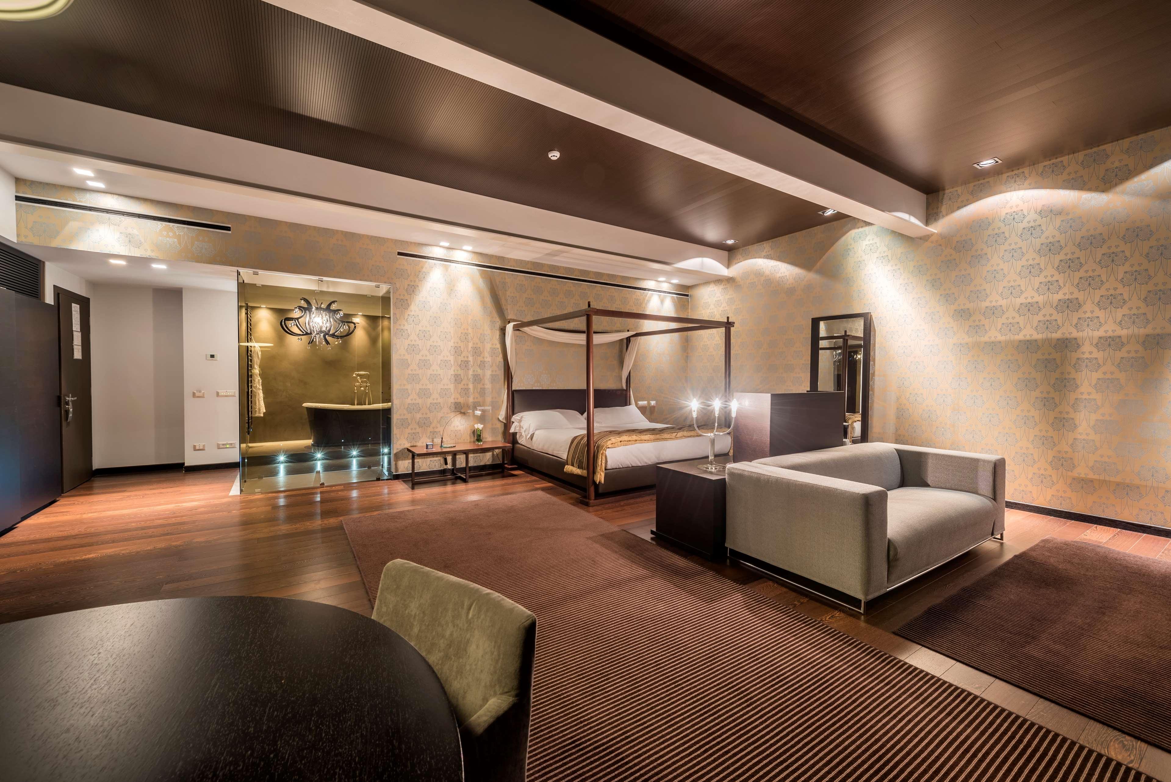קלארקסוויל Best Western Plus Atrium Inn & Suites מראה חיצוני תמונה