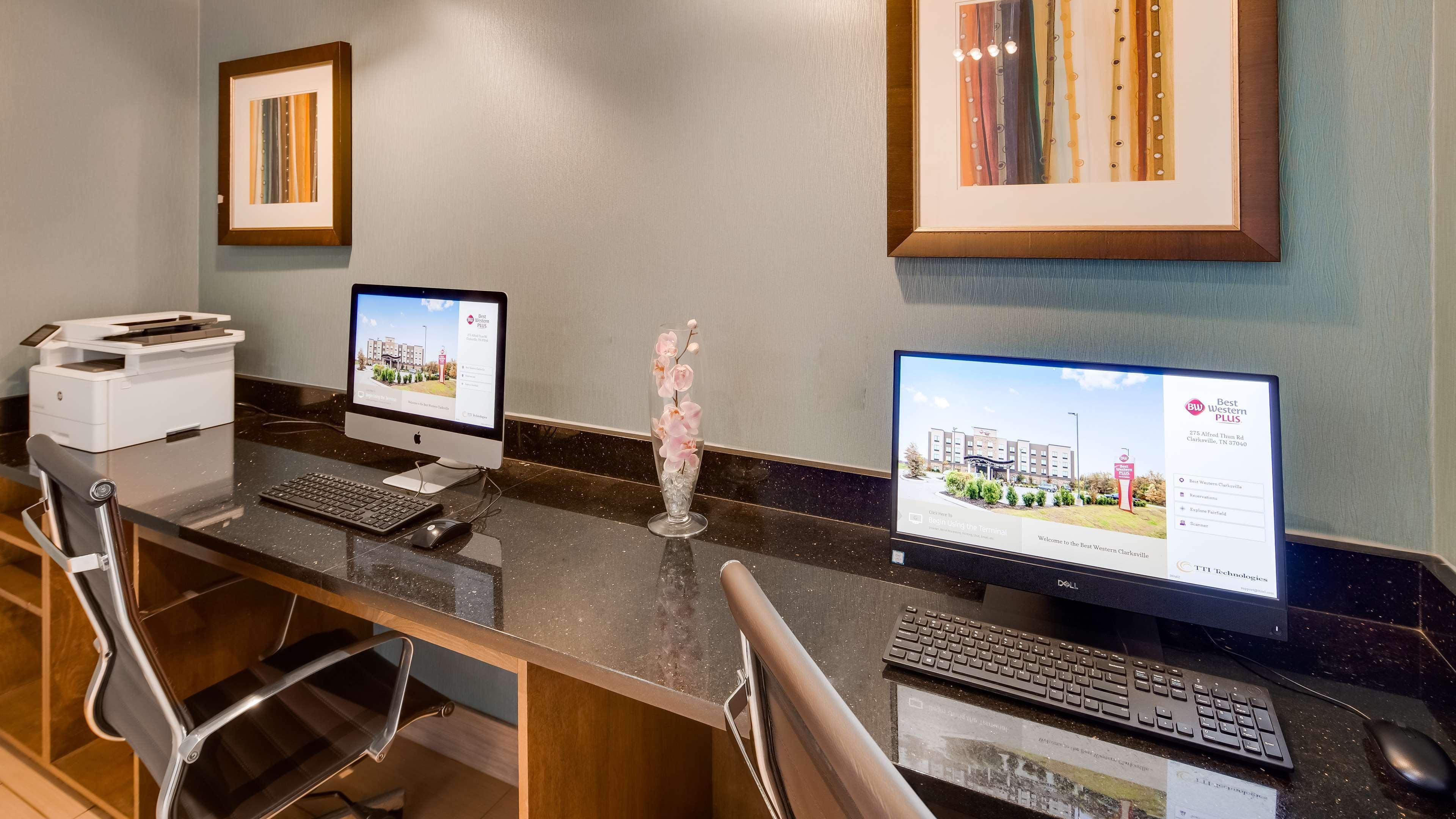 קלארקסוויל Best Western Plus Atrium Inn & Suites מראה חיצוני תמונה