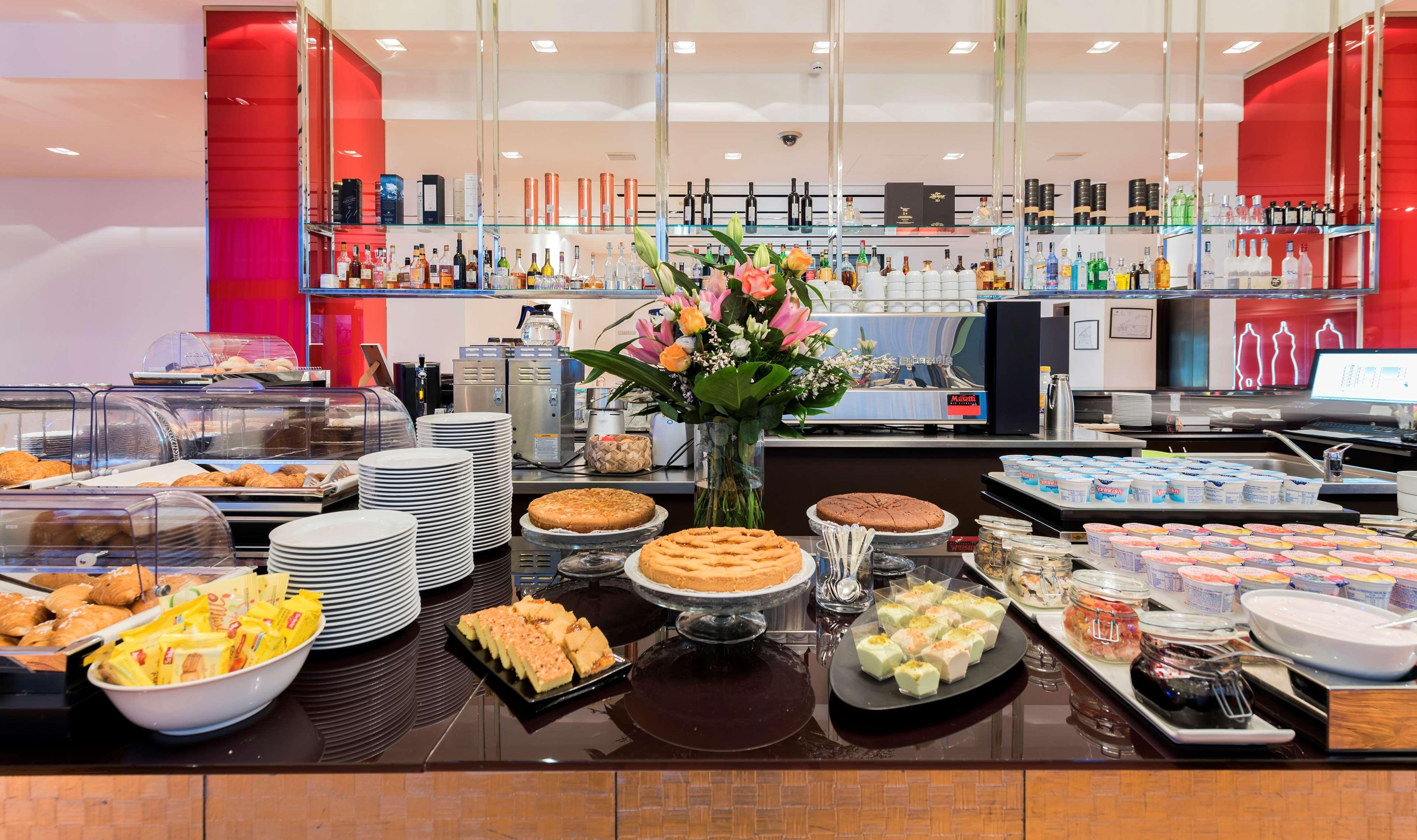 קלארקסוויל Best Western Plus Atrium Inn & Suites מראה חיצוני תמונה